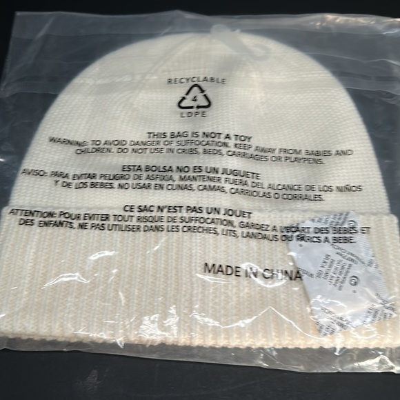 Coach Limited Edition Rexy Patch Cap Wool Beanie hat Dinosaur Patch Chalk White - Picture 4 of 7